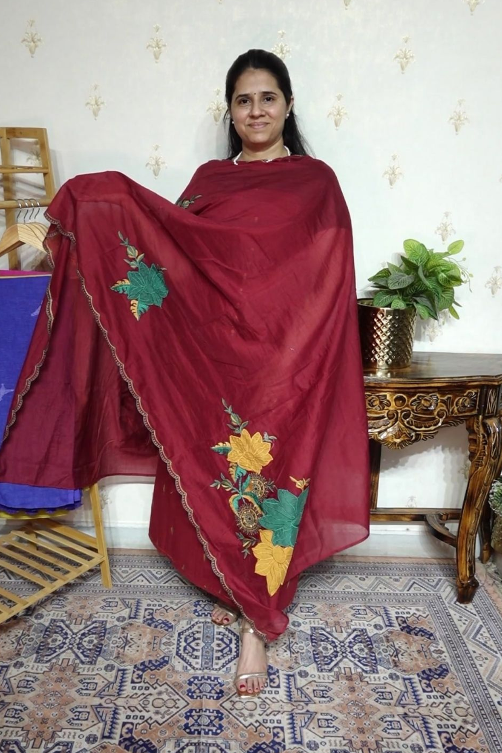 Handloom Cotton Suit Set with Pure Mul Dupatta & Intricate Appliqué Work