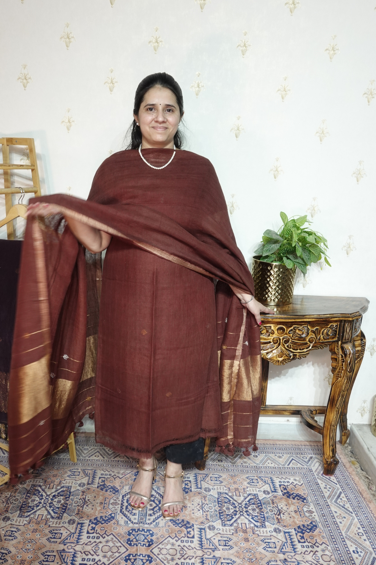 Jayshree Linen jamdani with Thread weaving  Dupatta -2pc