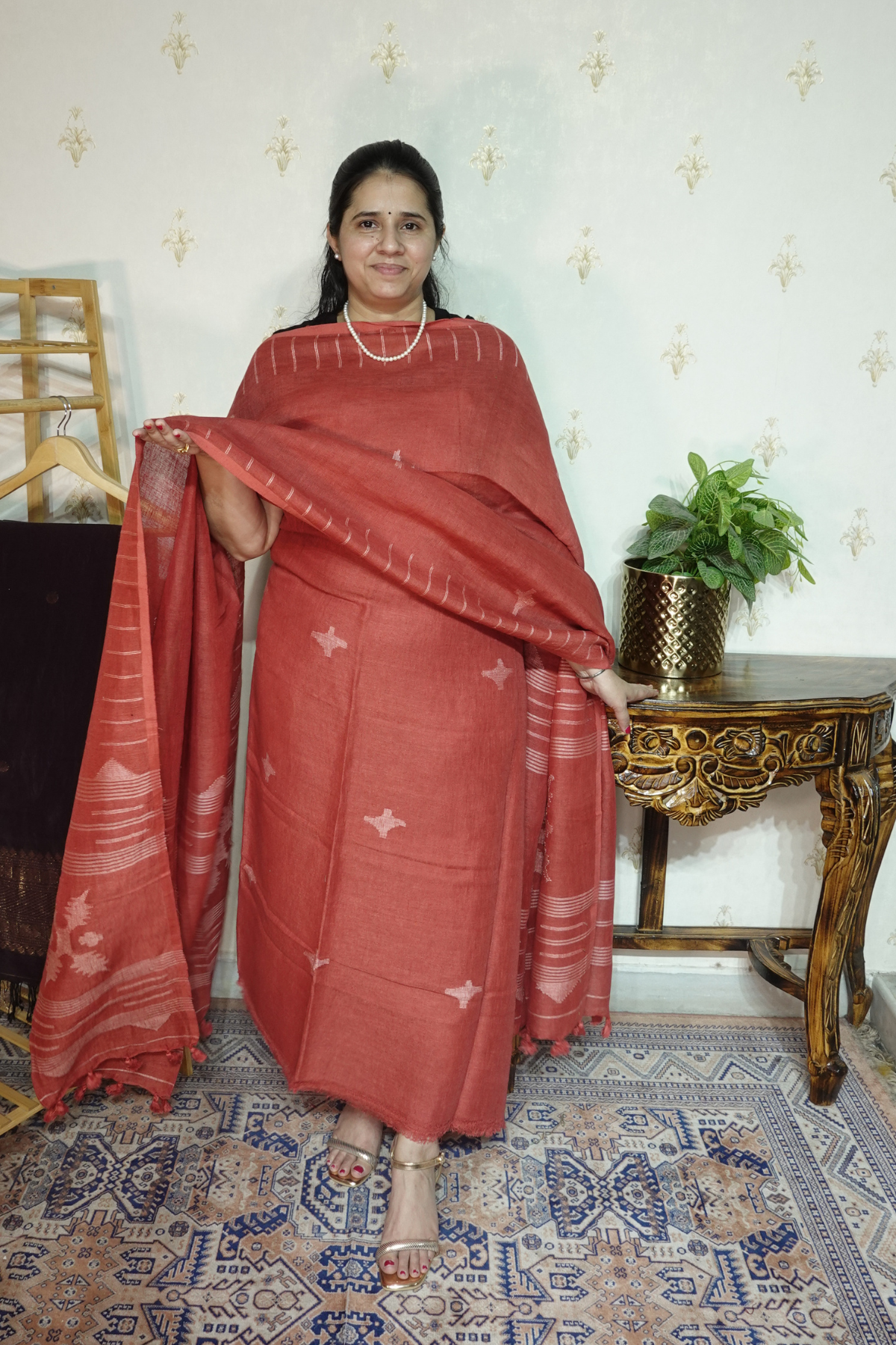 Jayshree Linen jamdani with Thread weaving  Dupatta -2pc