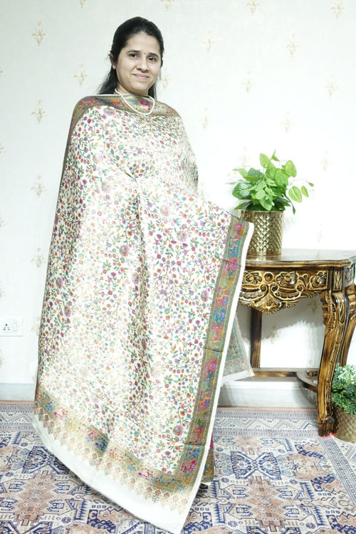 Position Weaving on Dola Silk