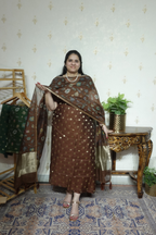 Mulchanderi Elegance: Tissue Border with Banarasi Weave and kalamkari Dupatta