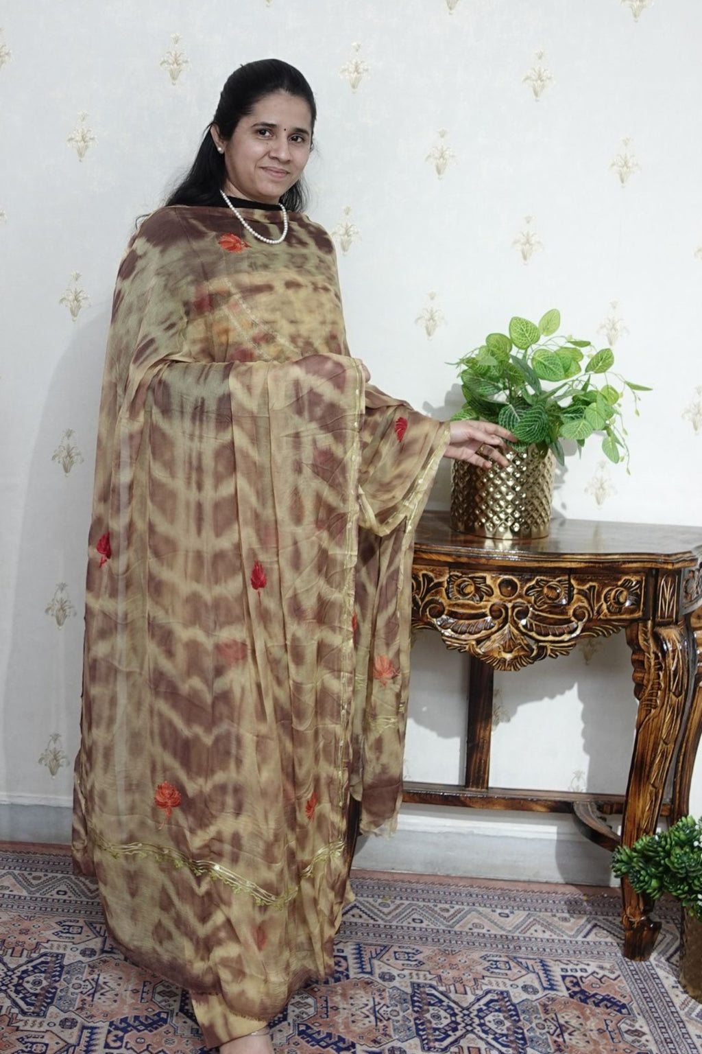 Kashmiri Georgette with Aari work