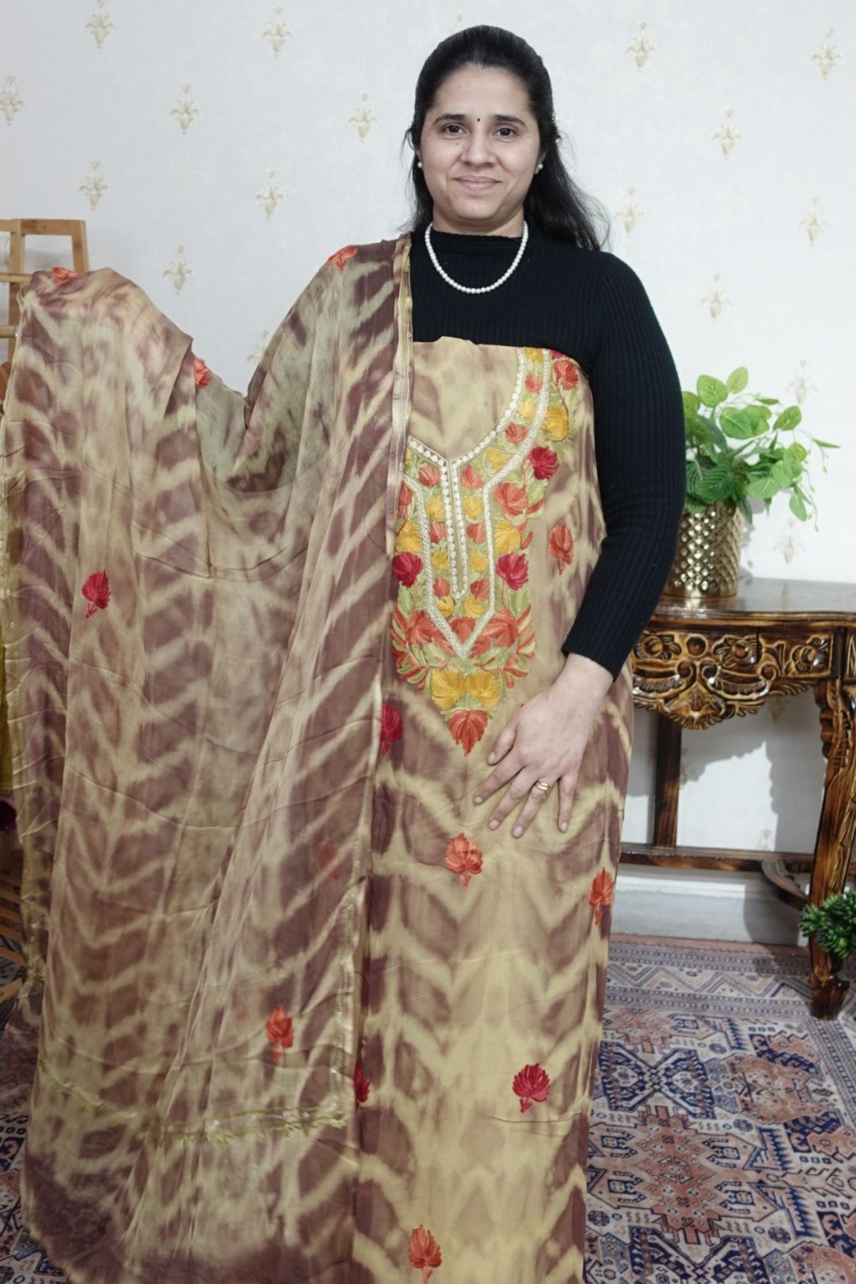 Kashmiri Georgette with Aari work