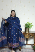 Jamdani- Moonga Cotton with Kullu Patti Weaving