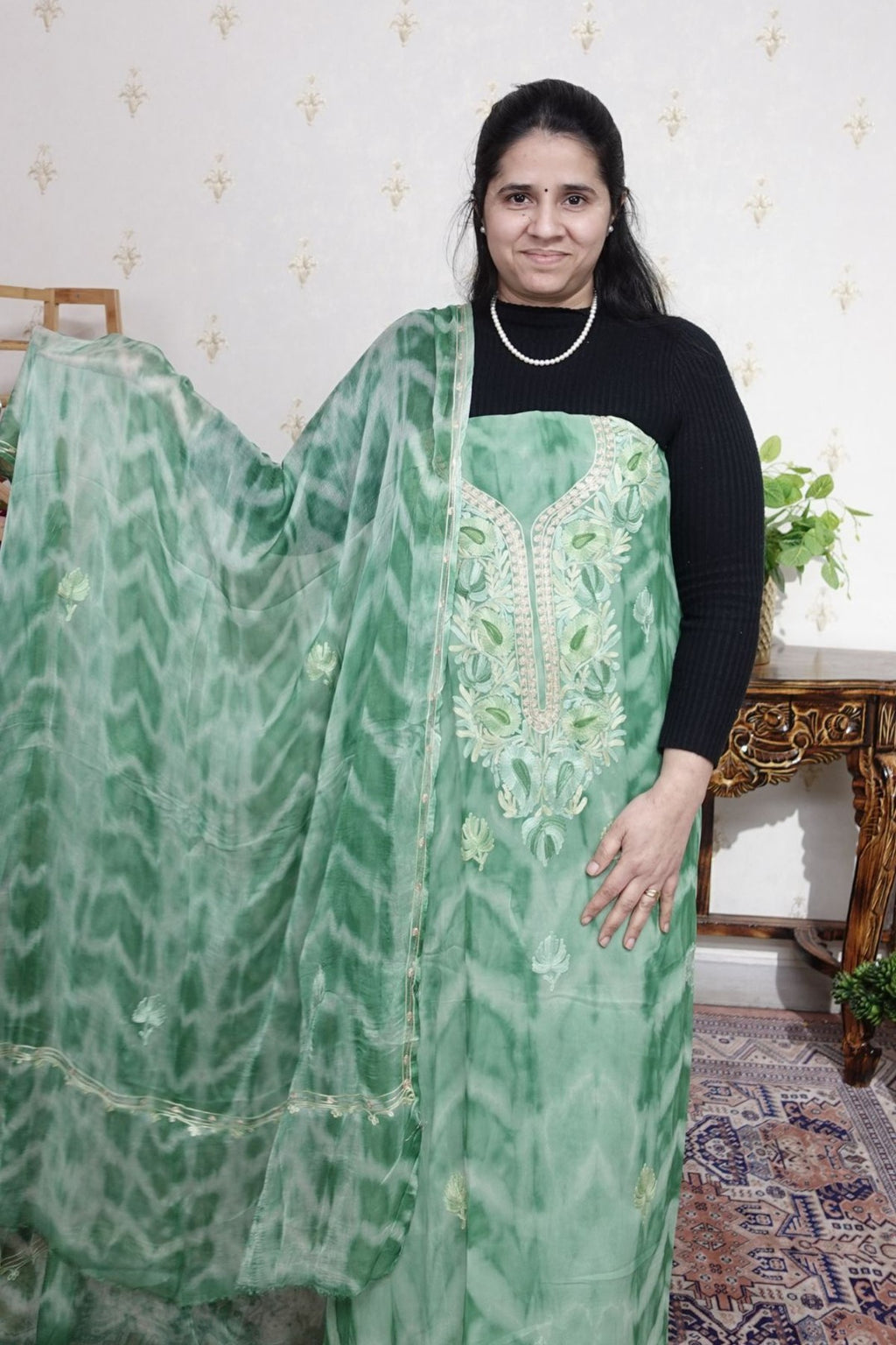 Kashmiri Georgette with Aari work