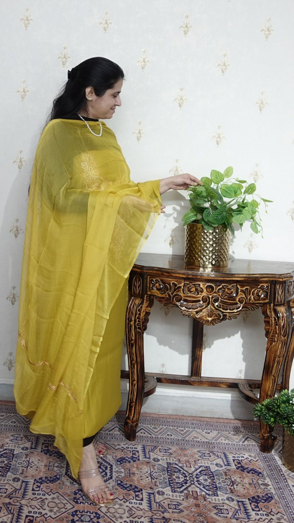 Kashmiri Cotton Muslin with Aari work