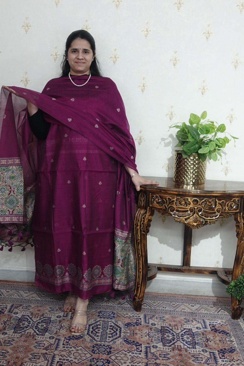 Jamdani- Moonga Cotton with Ajrakh Motifs Weaving