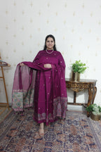 Jamdani- Moonga Cotton with Ajrakh Motifs Weaving