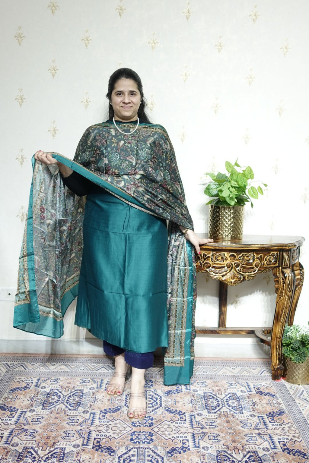 Maheshwari Silk with Tabby Dupatta