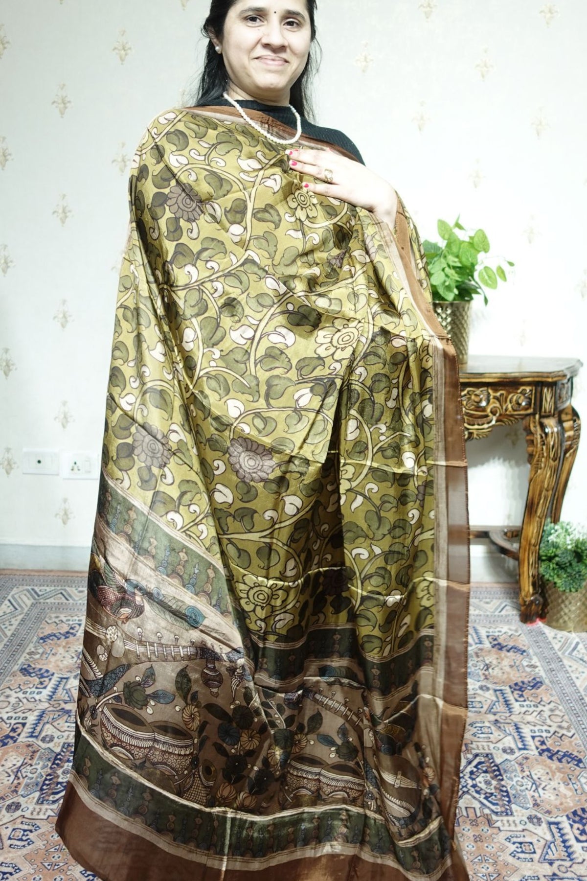 Maheshwari Silk with Tabby Dupatta