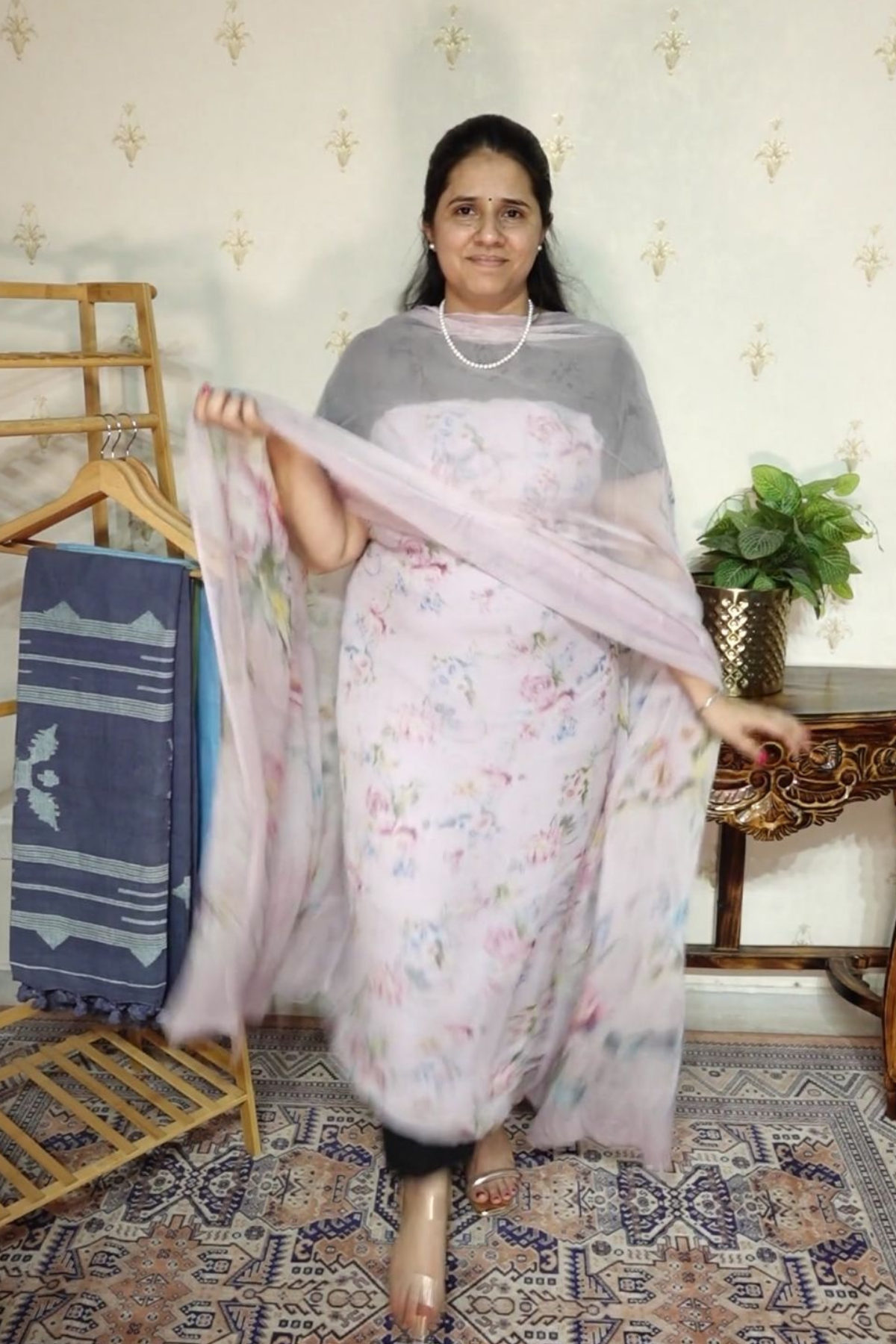 Floral Print on Chiffon with Chiffon Dupatta and Crape bottom