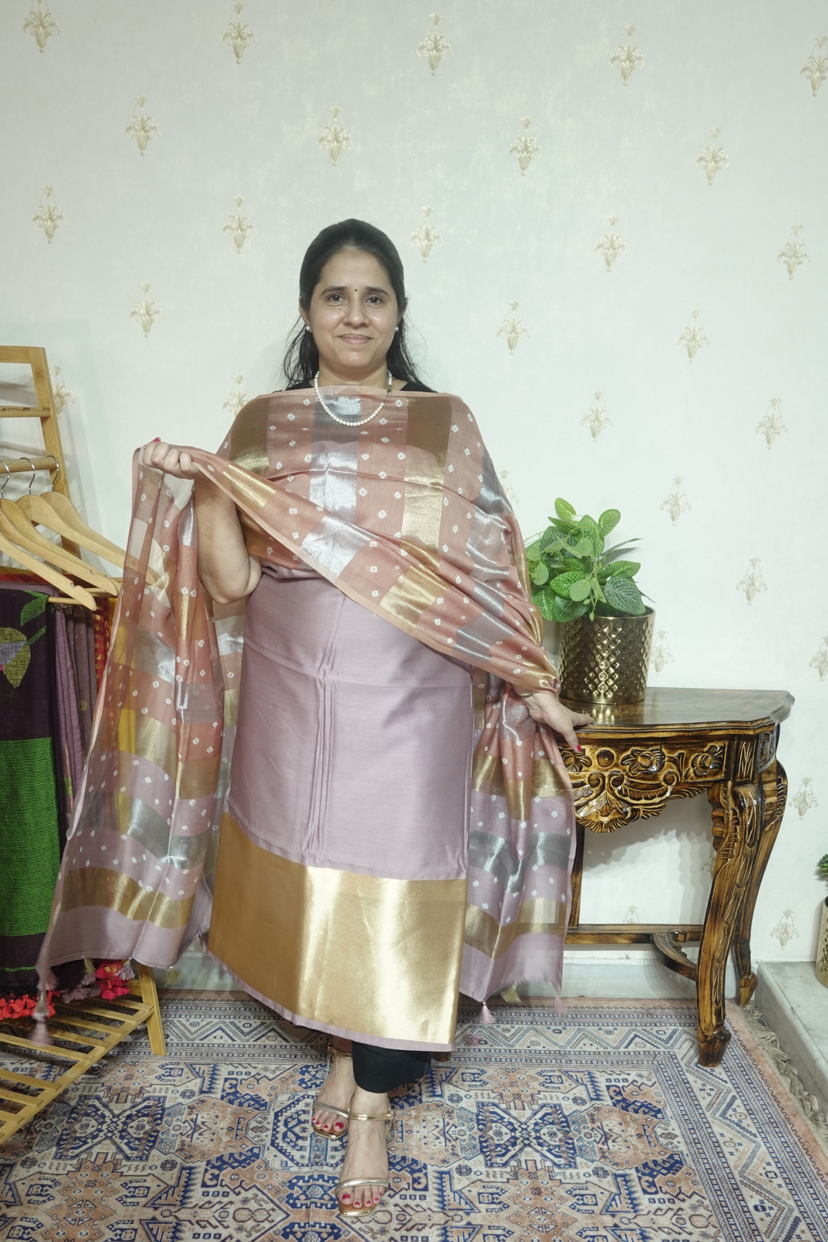Pure Mul Elegance: Banarsi Weaving with Bandini Dupatta and Tie and Dye
