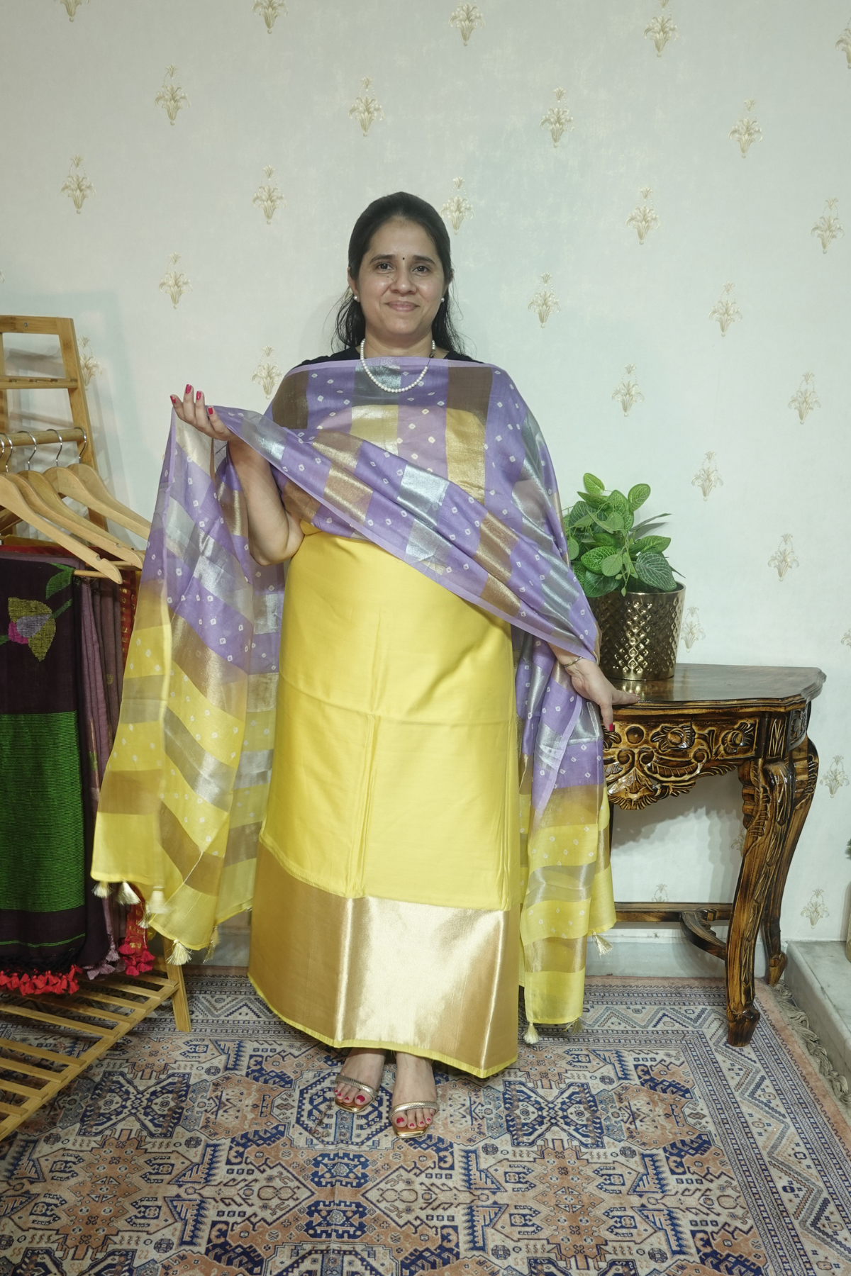 Pure Mul Elegance: Banarsi Weaving with Bandini Dupatta and Tie and Dye
