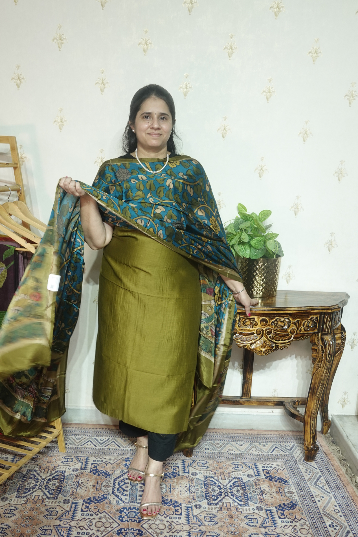 Maheshwari Silk with Tabby Dupatta