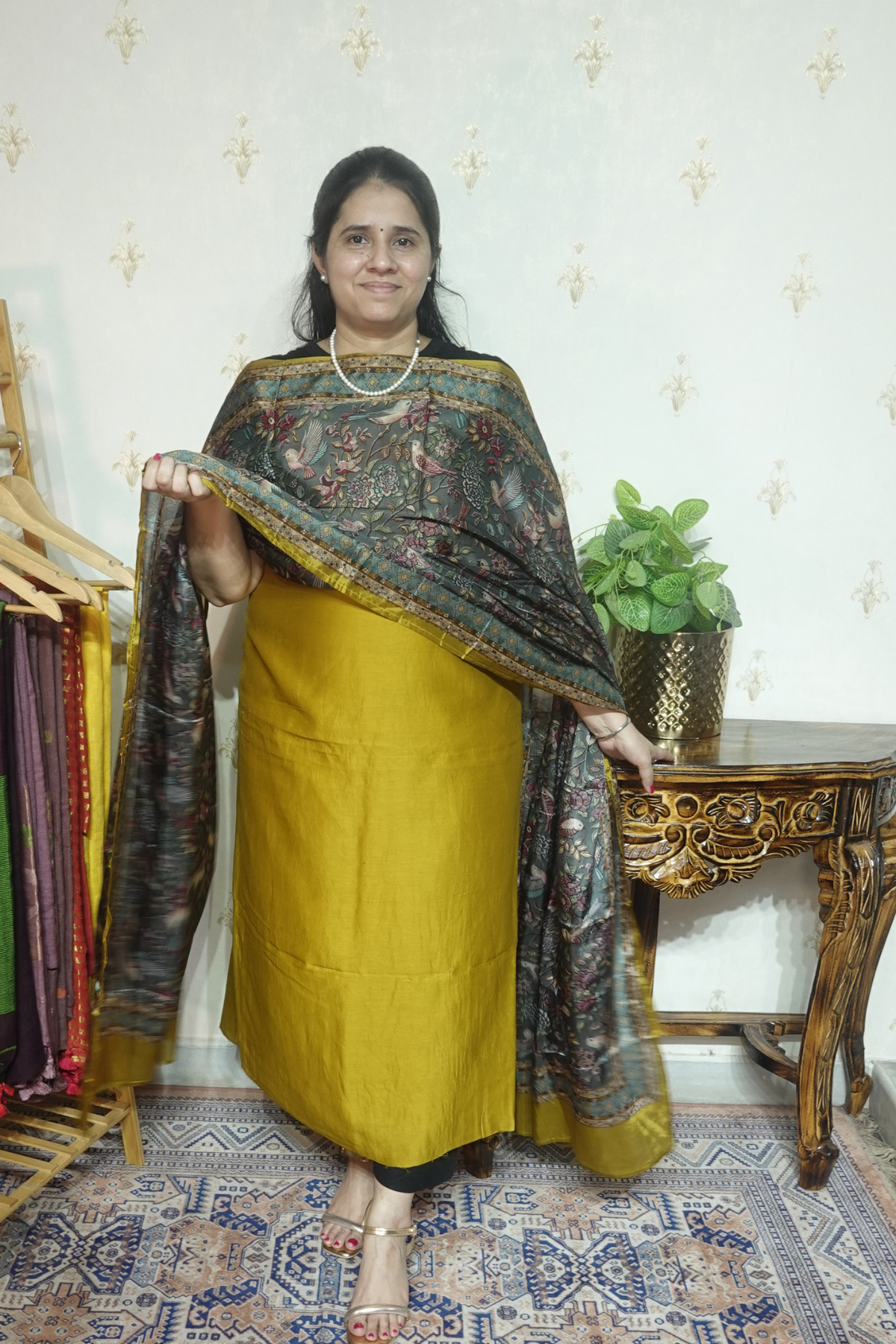Maheshwari Silk with Tabby Dupatta