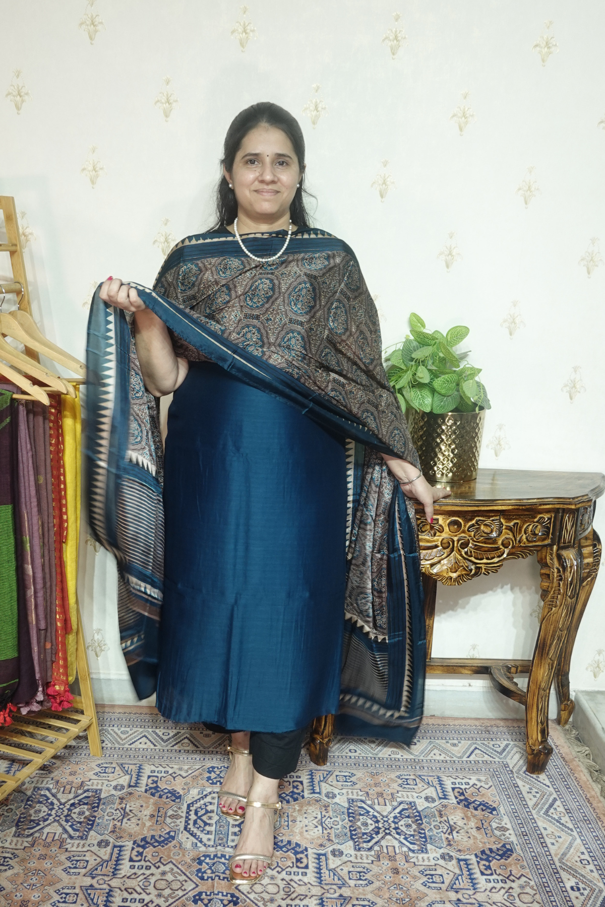 Maheshwari Silk with Tabby Dupatta