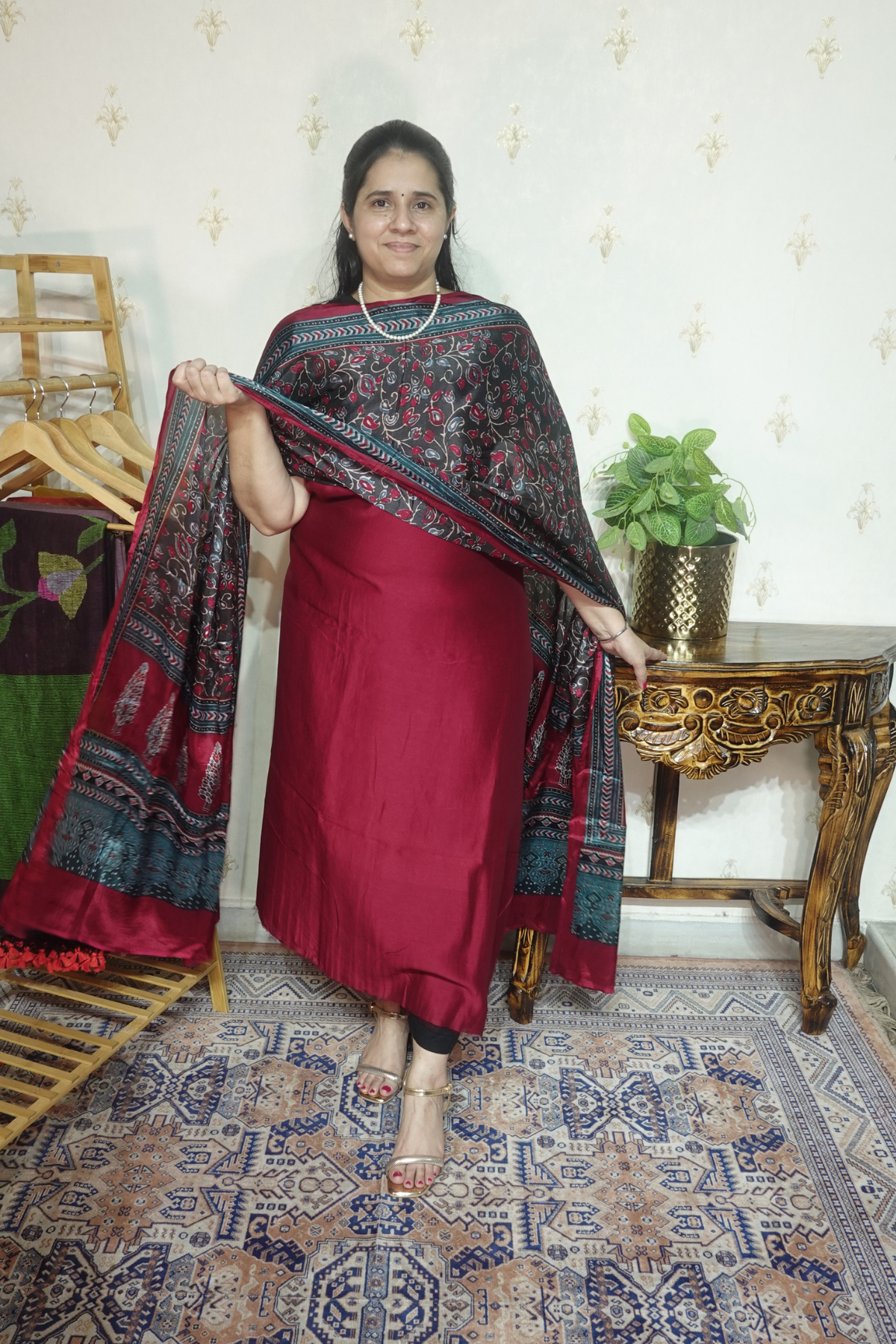 Maheshwari Silk with Tabby Dupatta
