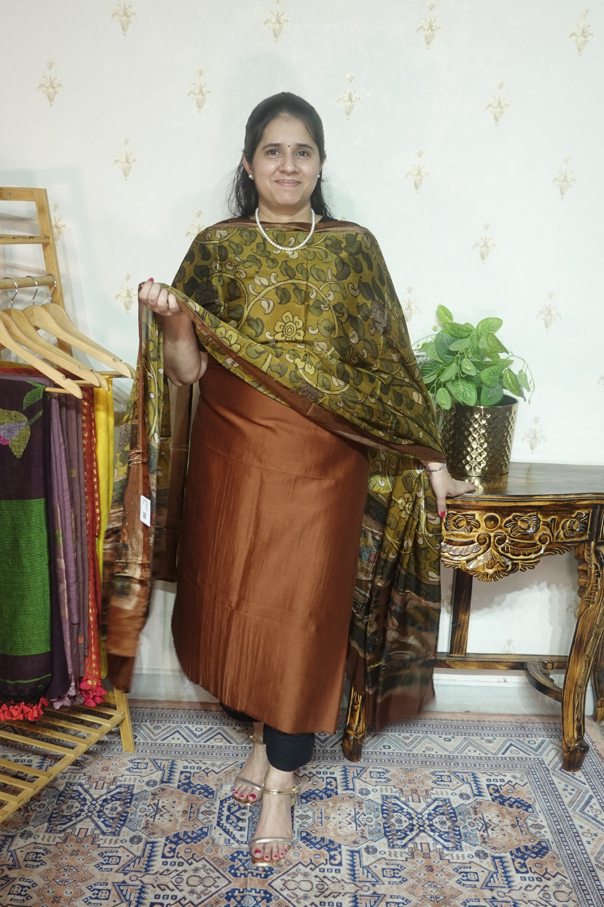 Maheshwari Silk with Tabby Dupatta